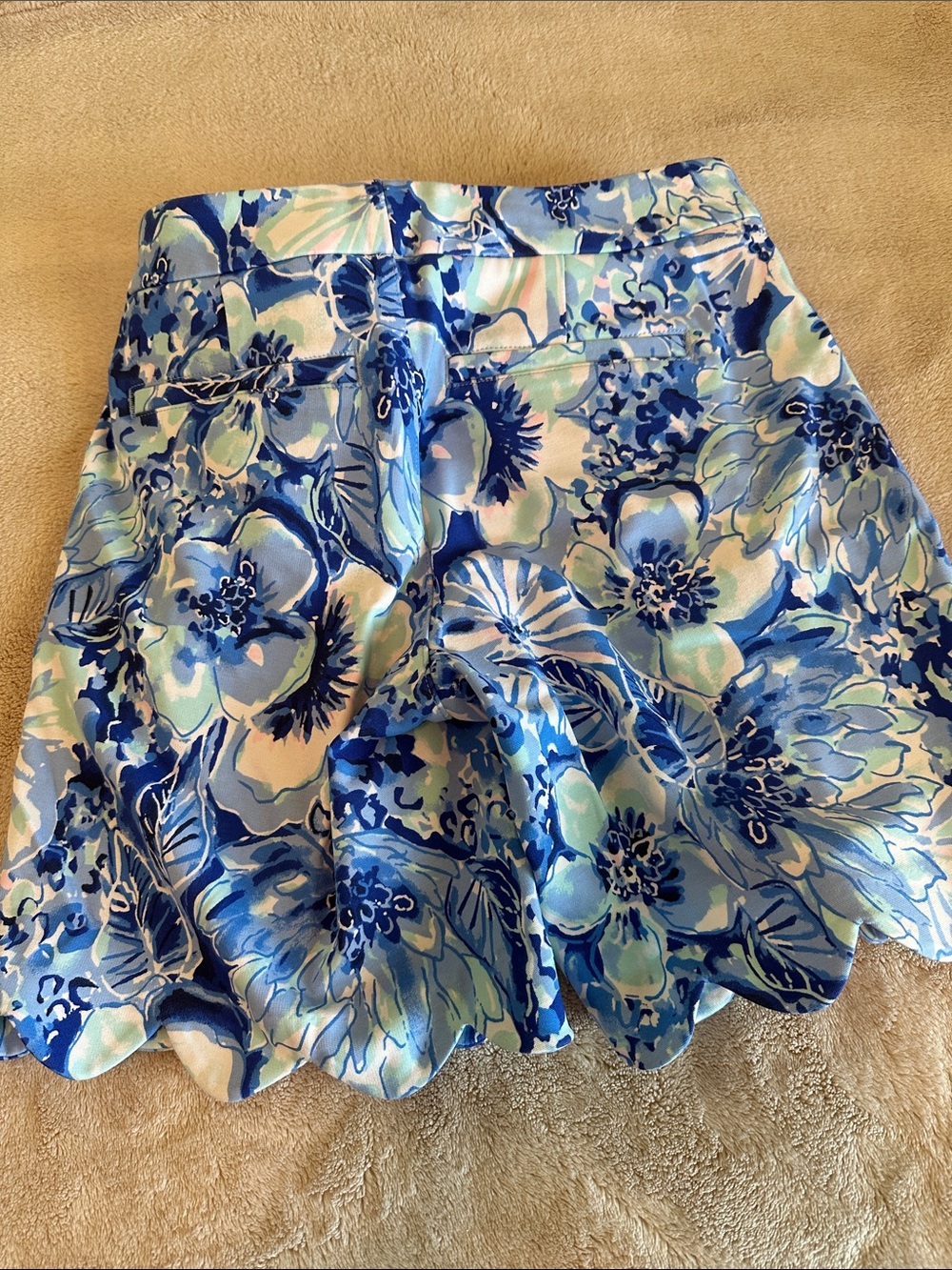 Lilly Pulitzer shorts size 00 - Picture 2 of 4